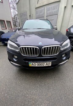 Легковий автомобіль марки BMW, модель X5 M50d F15, УНІВЕРСАЛ-B, чорного кольору, рік випуску 2015, номер державної реєстрації АО0002АО, номер кузова WBAKS810400M51302