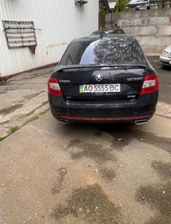 Легковий автомобіль марки SKODA, модель OCTAVIA A5 RS, ХЕТЧБЕК-В, чорного кольору, рік випуску 2016, номер державної реєстрації АО5555ВС, номер кузова TMBCK7NEXH0121747